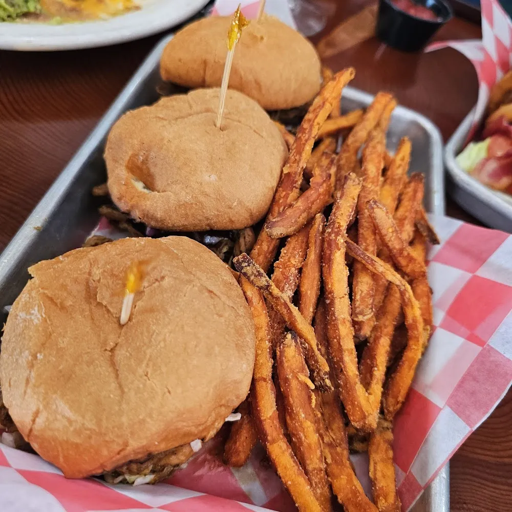 Pulled Pork Sliders